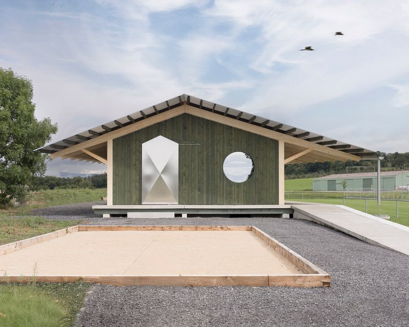 Infrastructures sportives de Daillens – © Matthieu Gafsou / LOCALARCHITECTURE