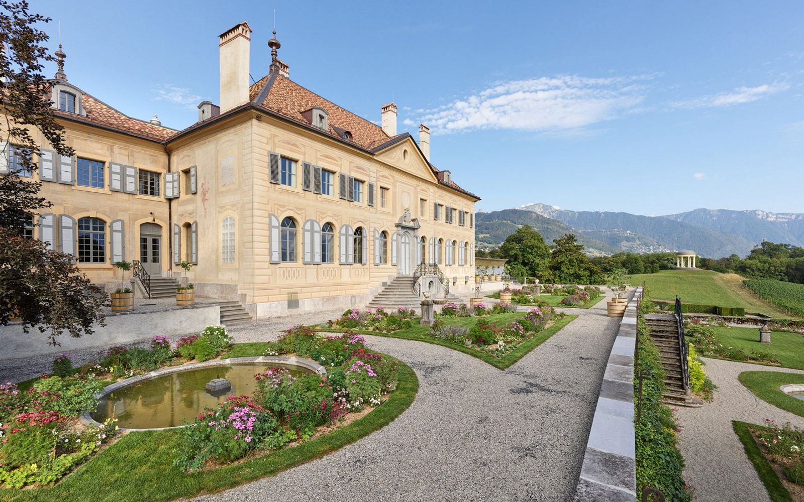 Hauteville, du château au campus, histoire d'une reconversion