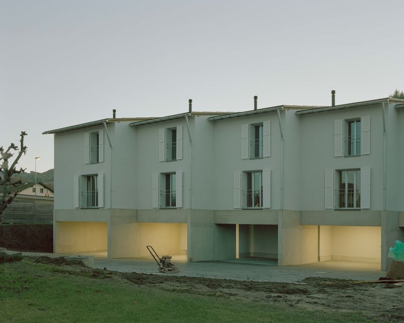 Cinq villas – Vue extérieure côté entrée – willem pab