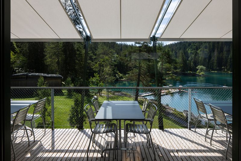 Restaurant Caumasee, Flims – Innenfoto - Terrasse OG – Leonardo Finotti