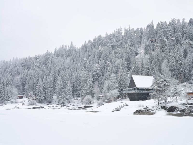 Restaurant Caumasee, Flims – Aussenfoto Winter - Blickrichtung Süd-West – Ralph Feiner