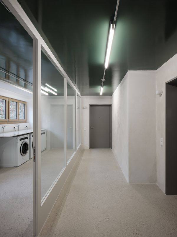 Umnutzung Domino – Vom Pflegeheim zum genossenschaftlichen Wohnensemble – Ein- und Ausblicke – Annette Fischer