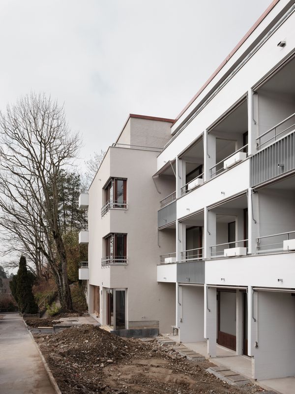 Umnutzung Domino – Vom Pflegeheim zum genossenschaftlichen Wohnensemble – Der Charakter des neues Wohnensembles wird aus dem Bestand entwickelt – Annette Fischer