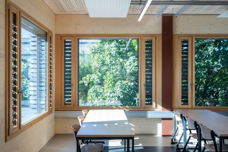 Pavillon provisoire pour le Centre de Formation Professionnelle Santé et sociale (CFPS) – Salle de cours – Hélène Maria Photographe