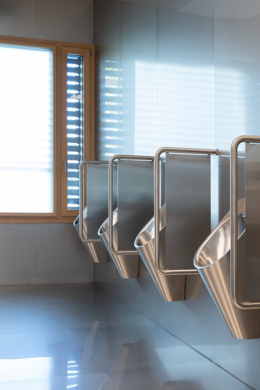 Pavillon provisoire pour le Centre de Formation Professionnelle Santé et sociale (CFPS) – Sanitaires – Hélène Maria Photographe