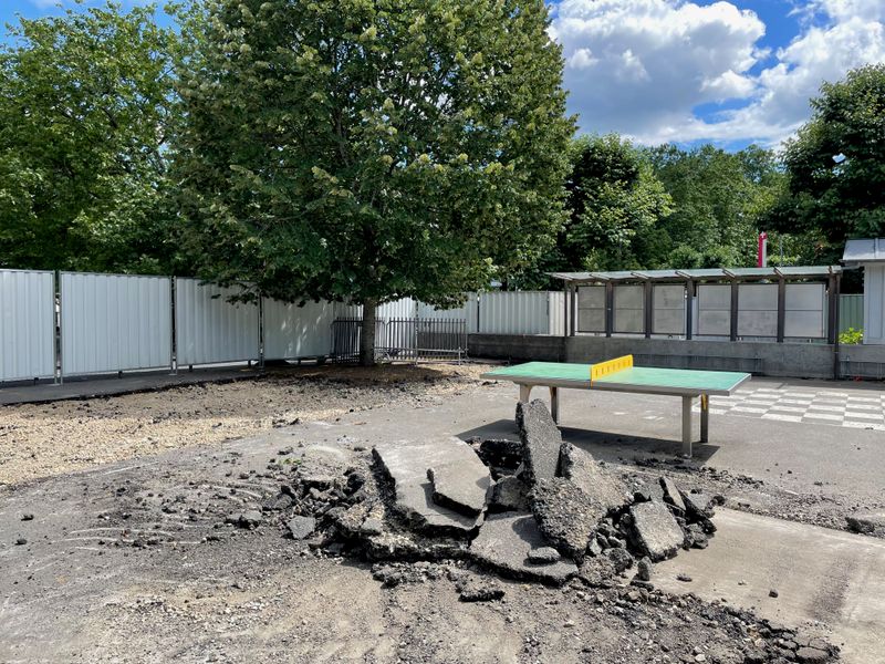 Préau réinventé à l'école de Chêne-Bougeries – bitume évacué