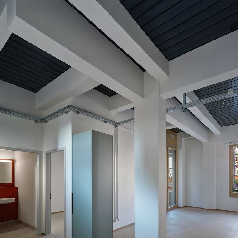 Wohncluster Grenzacherstrasse, Basel – Wohnung im Bestandsgebäude – Foto: Walter Mair