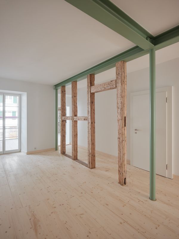 Umnutzung Bezirksgericht Waldenburg - Neues Wohnen und Kultur im historischen Konglomerat – Neue Räume mit alter Struktur – Annette Fischer