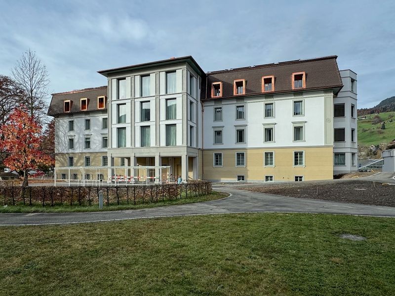 Sanierung und Erweiterung Psychiatrie Obwalden – Moderner Erweiterungsbau orientiert sich am Bestand – Sigrist Schweizer Architekten AG