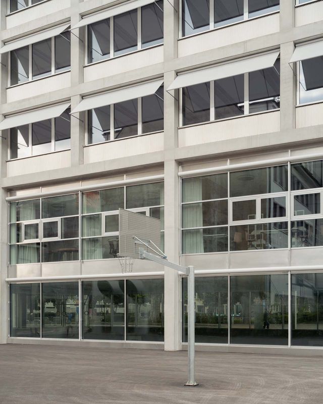 Baugewerbliche Berufsschule Zürich – Fassadendetail Hofseite – Foto: Federico Farinatti