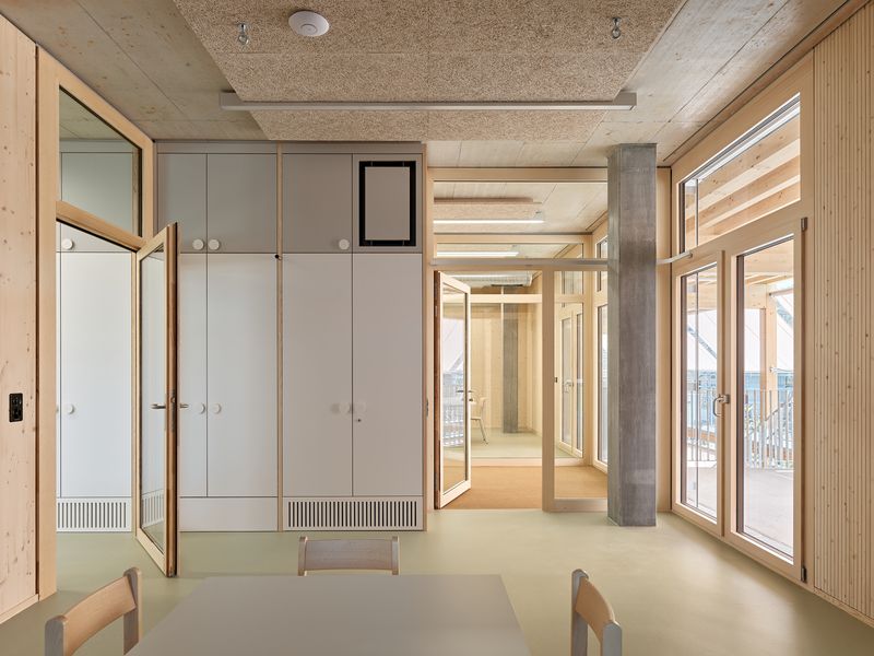 Neubau Bildungsgebäude Breiten – Gruppenraum – Roland Bernath