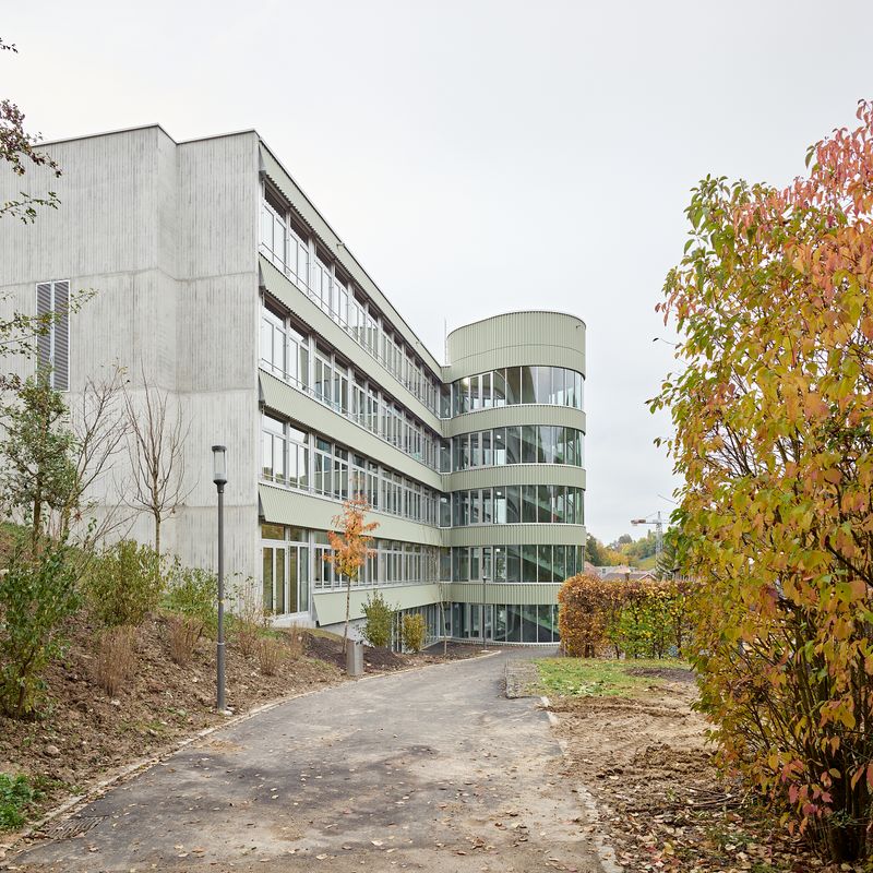 Neubau Schulhaus Bachtal – Fassade Lernlandschaft – Roland Bernath