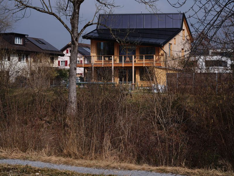 Mehrgenerationenhaus – Blick von der Jona – Zsigmond Toth x Studio Noun