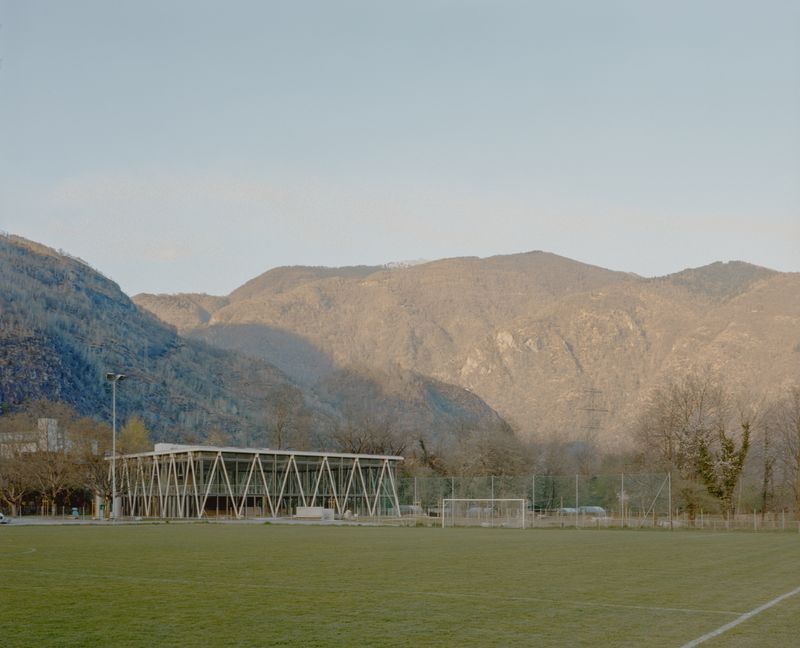 NEL BOSCO / IM WALD – Dal campo di calcio / Blick vom Fussballplatz – Federico Farinatti