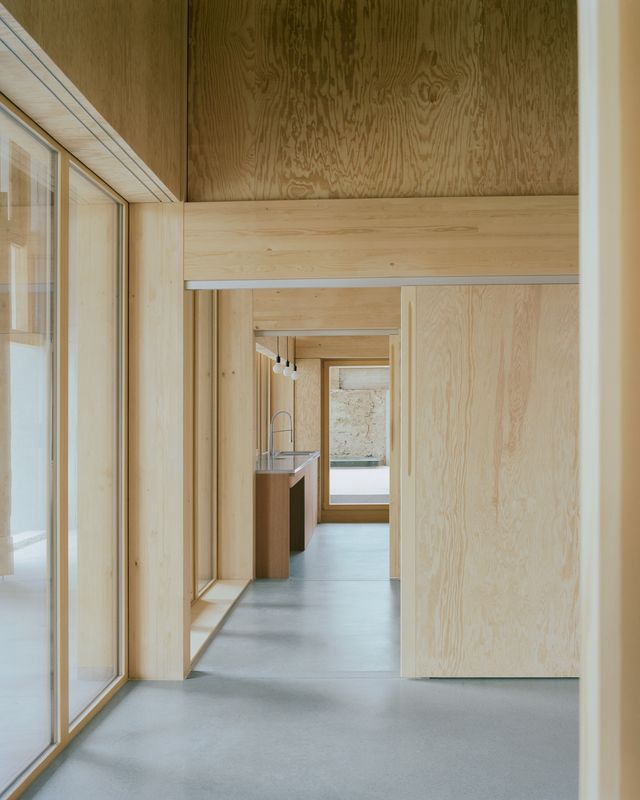 LA FERME INVERSÉE Transformation d’une ferme à la Bruyère, Vuisternens-devant-Romont – Willem PAB