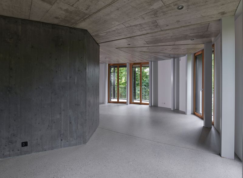 Oval Housing – © Federal Studio