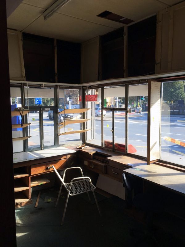 Revitalisierung Betriebsgebäude Eichhof Luzern – Innenraum Kiosk vor Umbau – buan architekten