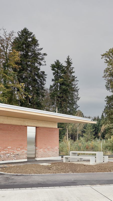 Rastplatz Chölfeld – Bestehende Backsteine in neues Fassadenkleid eingewoben – Thomas Telley